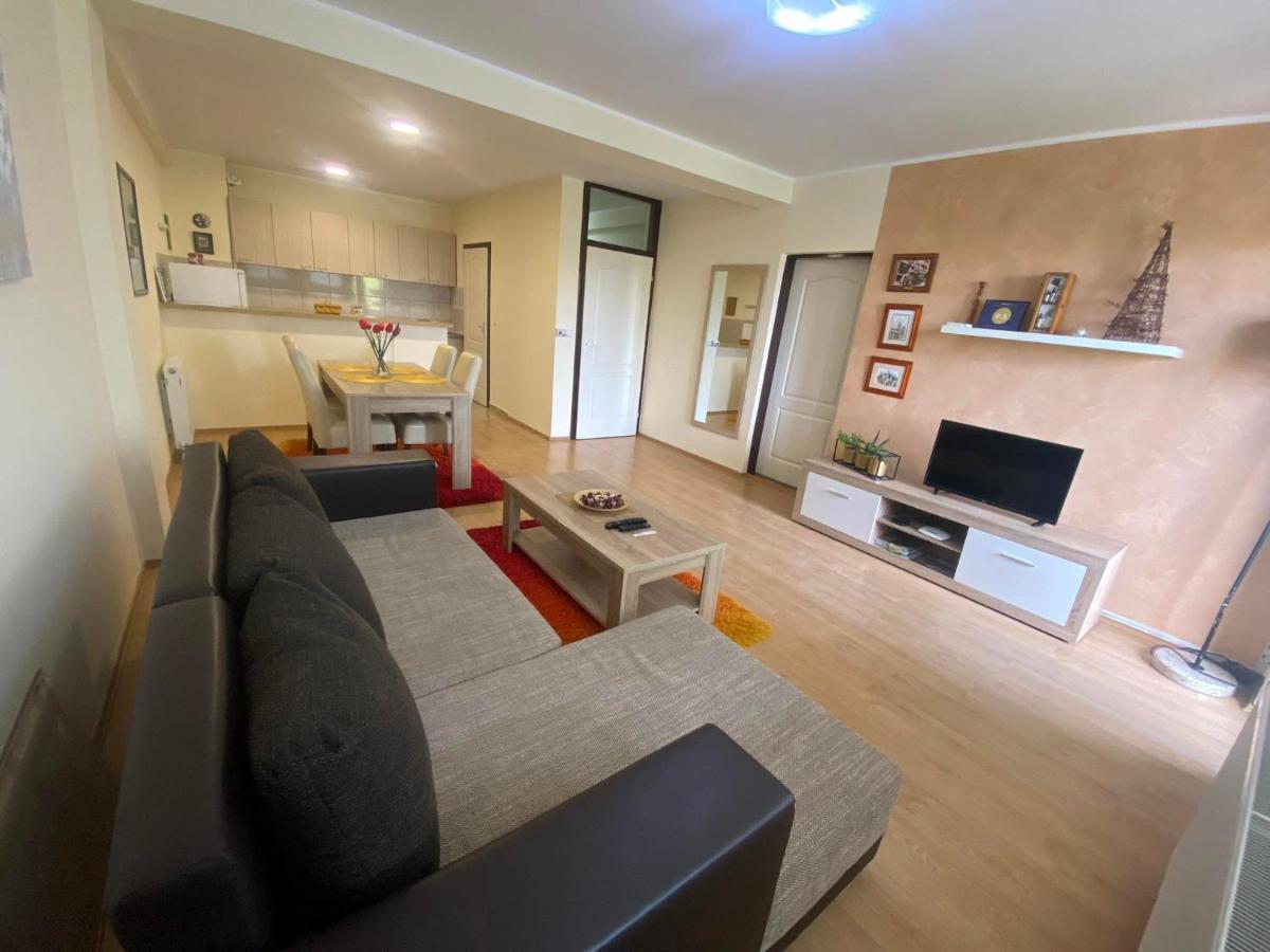 Modern Terrace Apartment Smederevo Ngoại thất bức ảnh